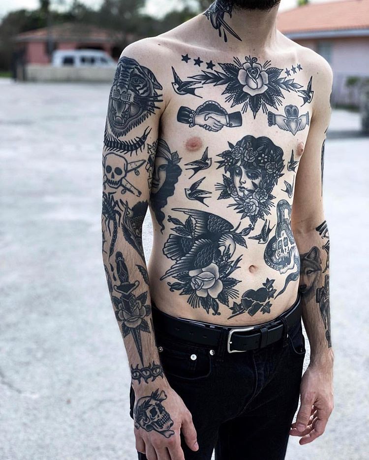 Tattoo By Javierbetancourt Traditional Traditionaltattoo Traditional Tattoo Black And White Traditional Black Tattoo Old School Tattoo Designs