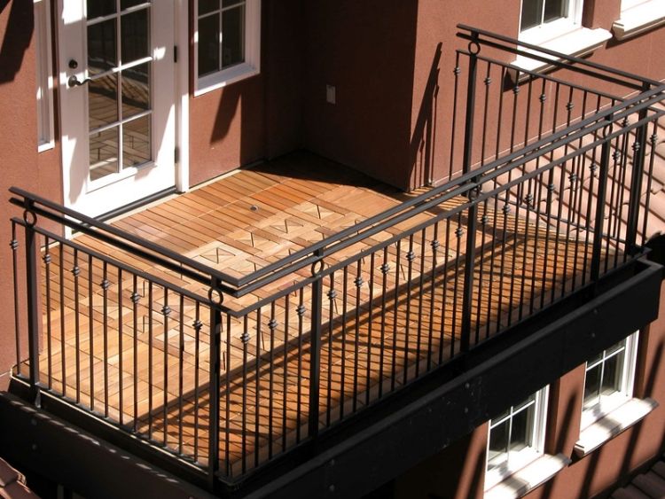 Balkon Fliesen aus Holz \u2013 50 stilvolle Outdoor Ideen #balkon - markisen fur balkon design ideen Balkon Fliesen aus Holz \u2013 50 stilvolle Outdoor Ideen #balkon - markisen fur balkon design ideen