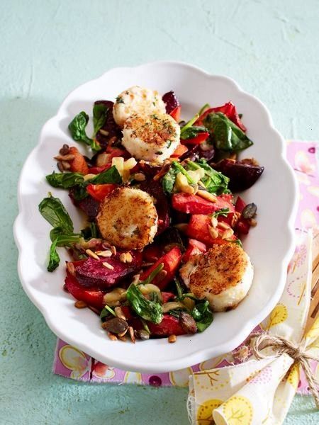 salad with breaded goat cheese recipe DELICIOUS - Winter salad with breaded goat cheese -Winter s