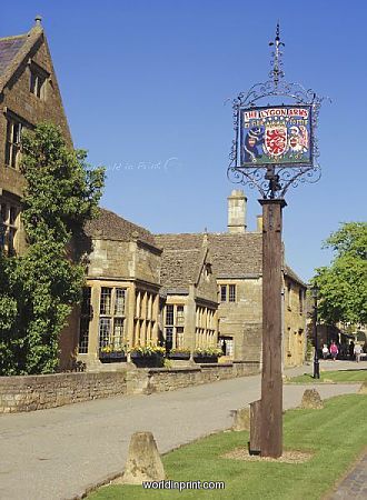 print of the lygon arms sign broadway the cotswolds hereford worcester england uk europe cotswolds broadway cotswolds hereford