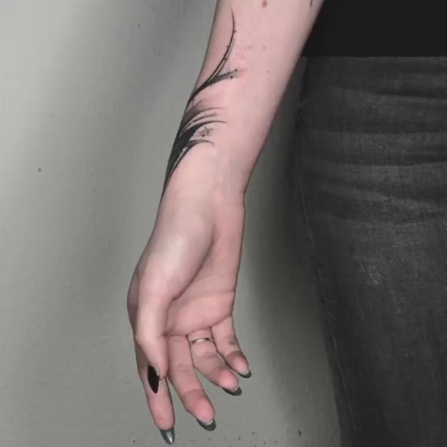 beautiful black art hand tattoo beautiful black art hand tattoo