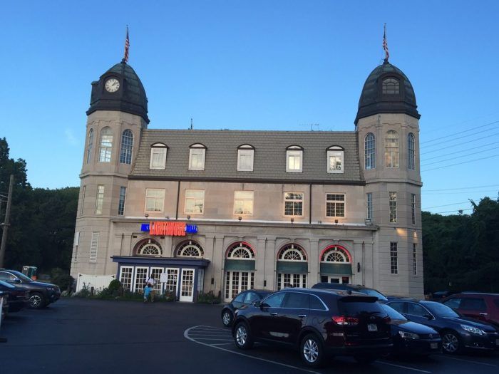 These 11 Restaurants In Cleveland Have The Best Seafood Ever Best Seafood Restaurants Cleveland