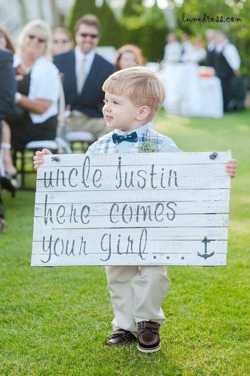 Here Comes The Bride Sign And It S Carried By An Adorable Little Here Comes The Bride Sign And It S Carried By An Adorable Little Cherub Come On Too Cute