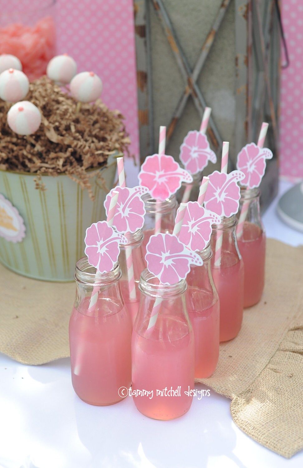 "Welcome to Pink Peppermint Prints! This file is now available as an instant download! As soon as your paypal payment goes through, etsy will give you the ability to download the file yourself...no more waiting on me to email you the file! This listing is for a PRINTABLE PDF file of hibiscus flowers to decorate your straws from this collection. No printed materials will be shipped. You may print as many copies of each sheet as you need for your party! When the file is downloaded simpl Beach Theme Birthday Party, Hawaiian Party Theme, Tropical Birthday Party, Hawaiian Party Decorations, Aloha Party, Hawaiian Birthday, 13th Birthday Parties, Birthday Party Decorations, Beach Themed Food