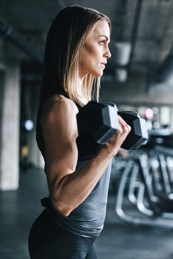 Get Strong Arms, Lean Legs, and a Carved Core With This Basic (but Effective!) Dumbbell Workout Estilo Fitness, Fitness Inspo, Fitness Inspiration, Fitness Motivation, Fitness Studio, Women Fitness Photography, Gym Photography, Bodybuilding, Fitness Models