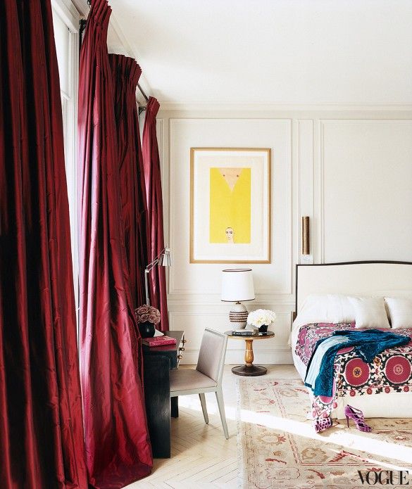 The 7 Decorating Secrets French S Swear By Bedrooms L Wren Scott S Paris Bedroom With Patterned Bedspread And Red Curtains