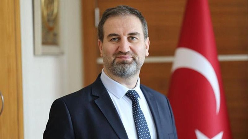 AK Parti Genel Başkan Yardımcısı Mustafa Şen, Cumhurbaşkanlığı sistemine yönelik revize yapılabileceğini ifade etti ve "Muhalefetin kapıları tamamen kapatma söylemi yanlış. Muhalefet kapıları kapatmasaydı her şeyi konuşurduk" ifadelerini kullandı.