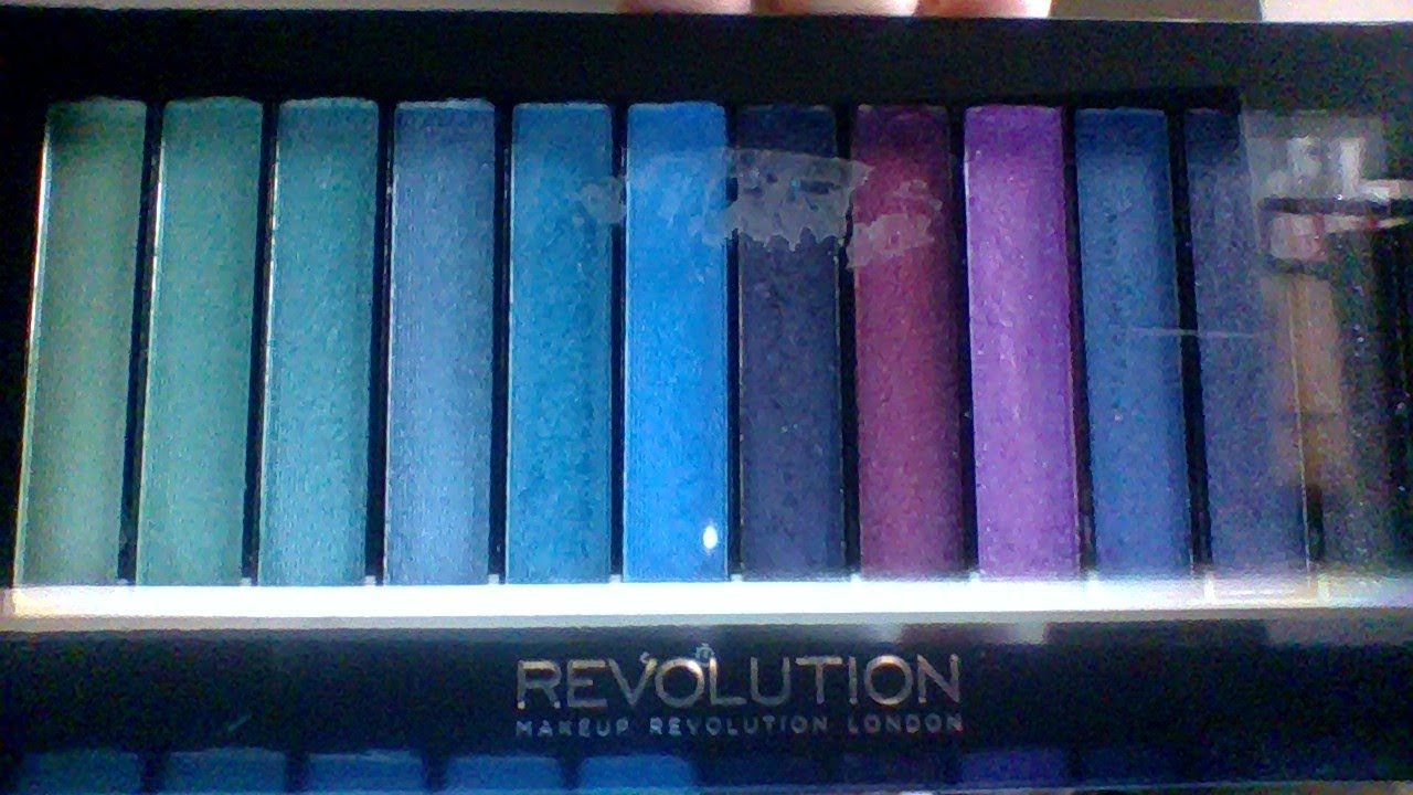 REVOLUTION REDEMPTION EYESHADOW MERMAIDS VS UNICORN