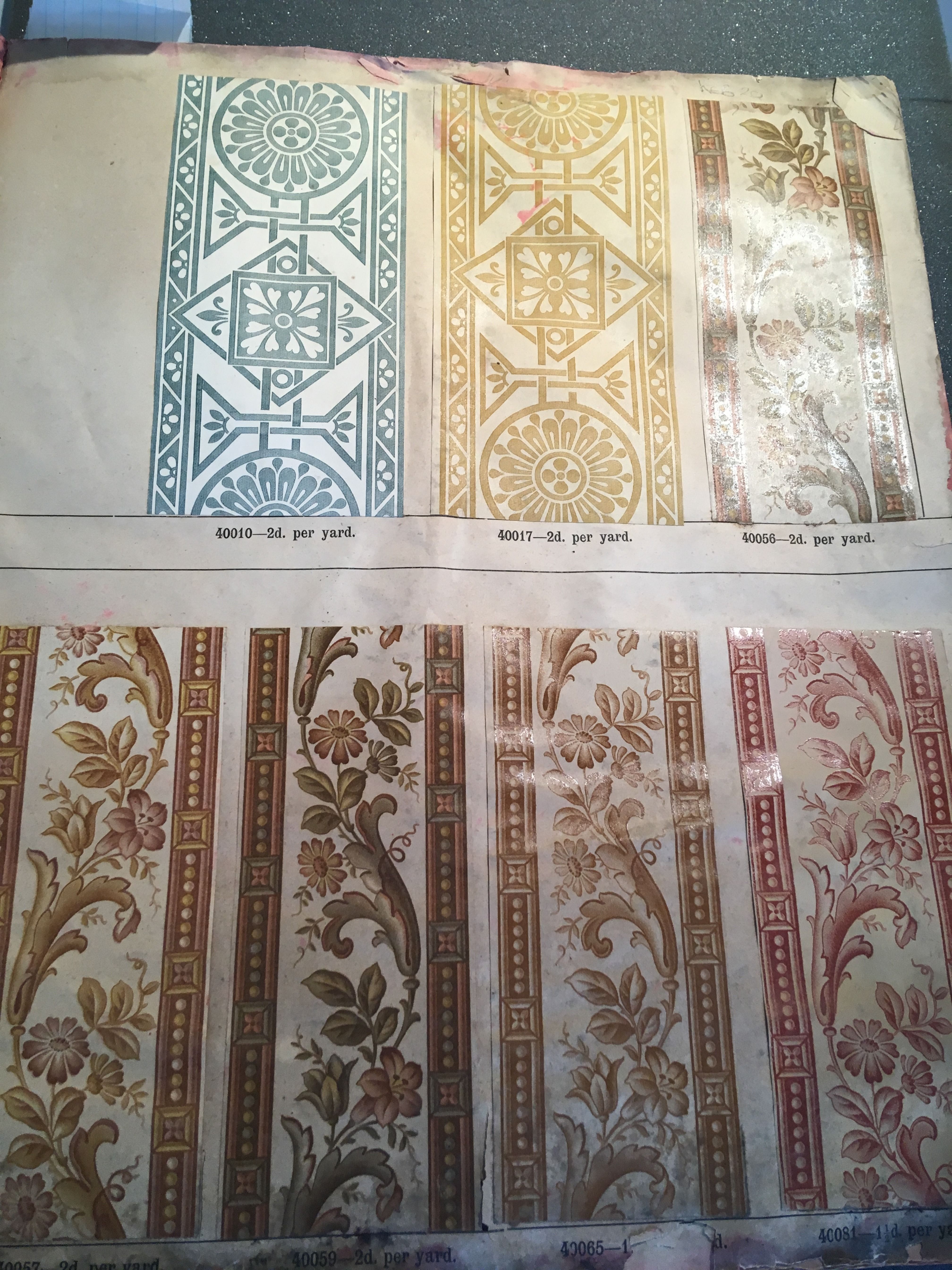 VICTORIAN ARCHITECTURAL PILLAR MOLDING WALLPAPER BORDER