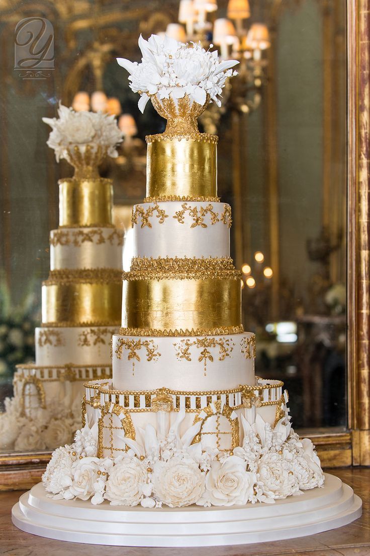5 tier Royal Inspired centerpiece wedding cake with