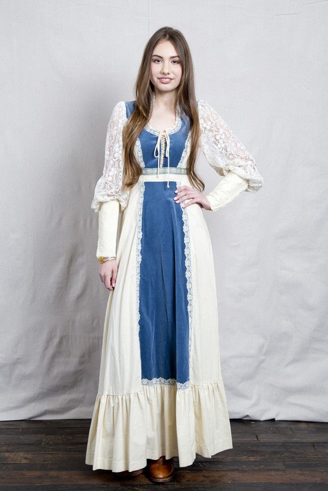 Renaissance Style Gunne Sax Dress Genealogy Social History In 2018 Renaissance Style Gunne Sax Dress