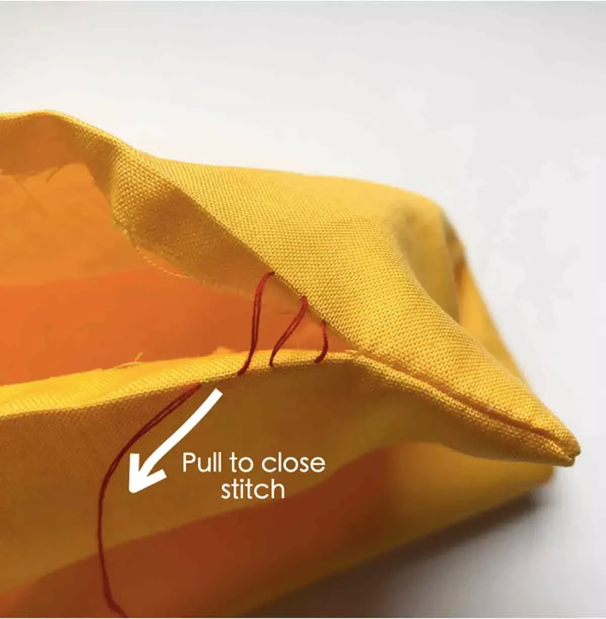 How to sew the PERFECT Ladder Stitch | Invisible Stitch | Hidden Stitch by hand. A Beginner's Guide - Mindy Makes Sewing For Beginners, Sewing Basics, Sewing Hacks, Sewing Tutorials, Sewing Projects, Sewing Tips, Sewing Ideas, Beginners Guide, Clothes Embroidery Diy