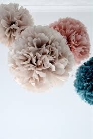 pom poms - Sök på Google | Pom poms, Pappersblommor,