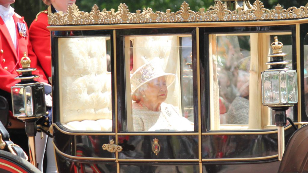 Jeremy Clarkson se drsně obul do Meghan. Ta se propadá hanbou Jeremy Clarkson, Bbc, Celebrity, Frame, Home Decor, Picture Frame, Decoration Home, Room Decor, Celebs