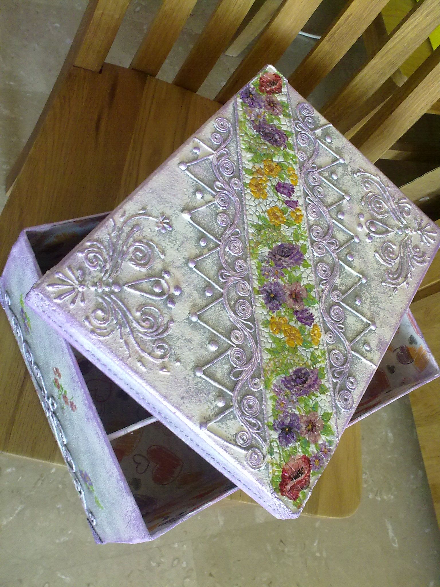 Idee rigalo fatto a mano, scatola di cartone, salvette, idea ... Scatole decorate cartone