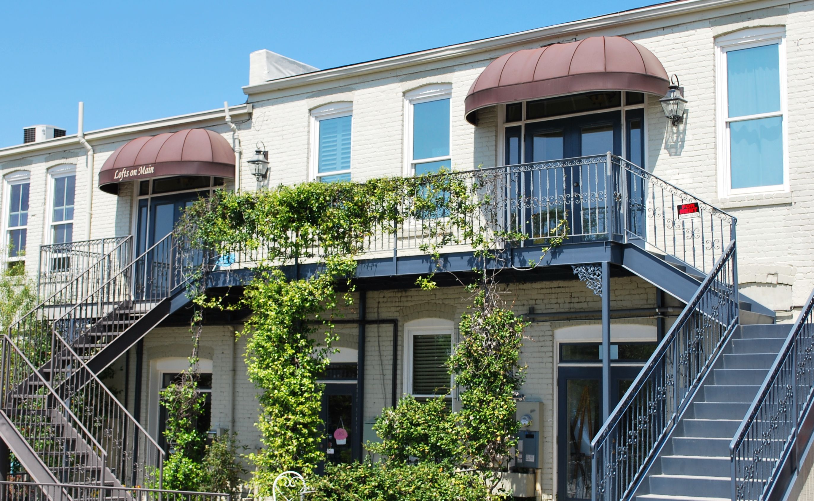 Downtown Statesboro Loft Apartments Are Great Loft Apartment House Styles Small Living [ 1690 x 2745 Pixel ]