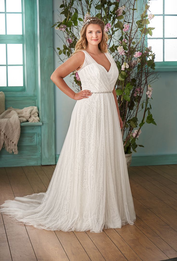 Plus Size Jasmine Collection Strapless lace wedding