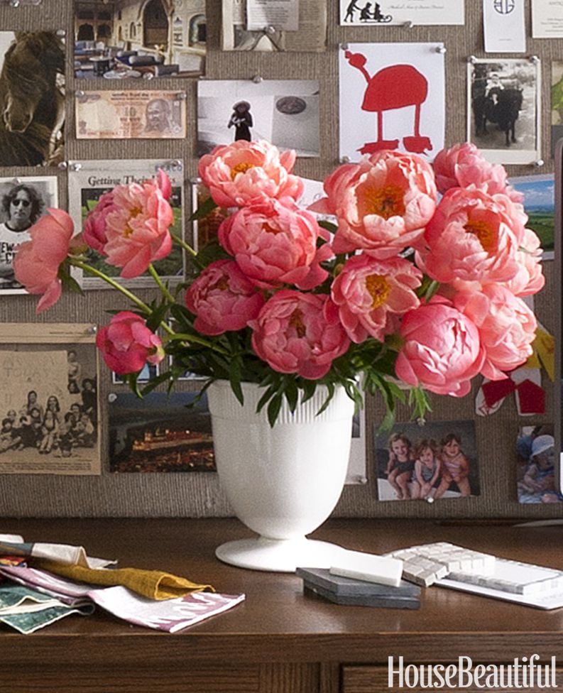 55 Pretty Flower Arrangements To Cheer Up Any Room Vignettes Stunning Vignette Table Decor For Similar Pins Please Follow Me At Https