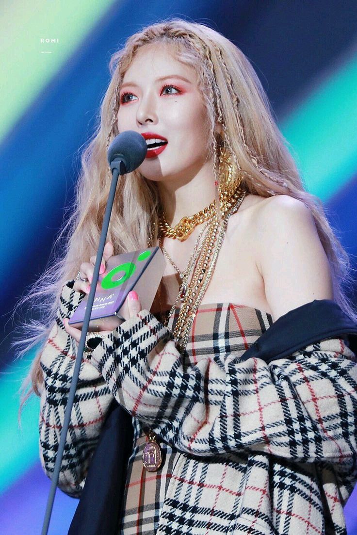 hyuna shin jiwon lover hyuna shin jiwon lover