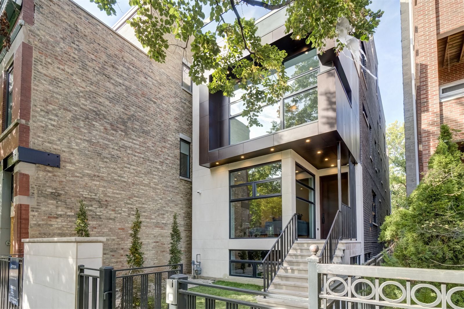 luxury homes for sale in northbrook il