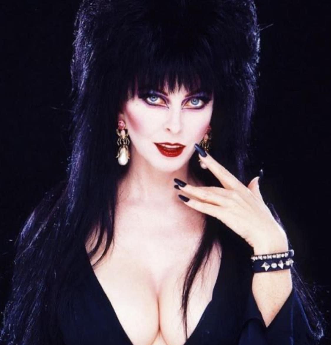 Pin on Elvira | Cassandra peterson, Cassandra, Beauty eternal