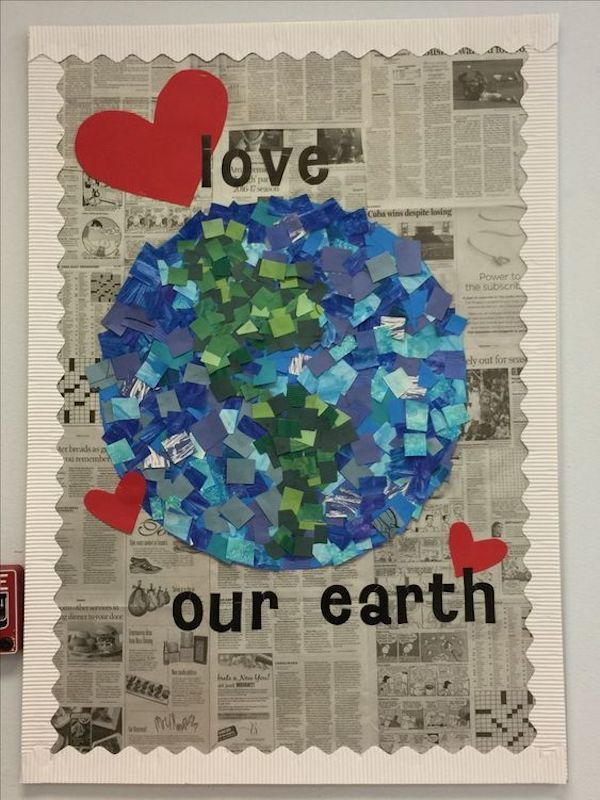 Thinking Spring Bulletin Board | Organized Classroom Science Bulletin Boards, Spring Bulletin Boards, Library Bulletin Boards, Science Classroom, Newspaper Bulletin Board, April Bulletin Board Ideas, Creative Bulletin Boards, Kindergarten Bulletin Boards, Class Bulletin Boards