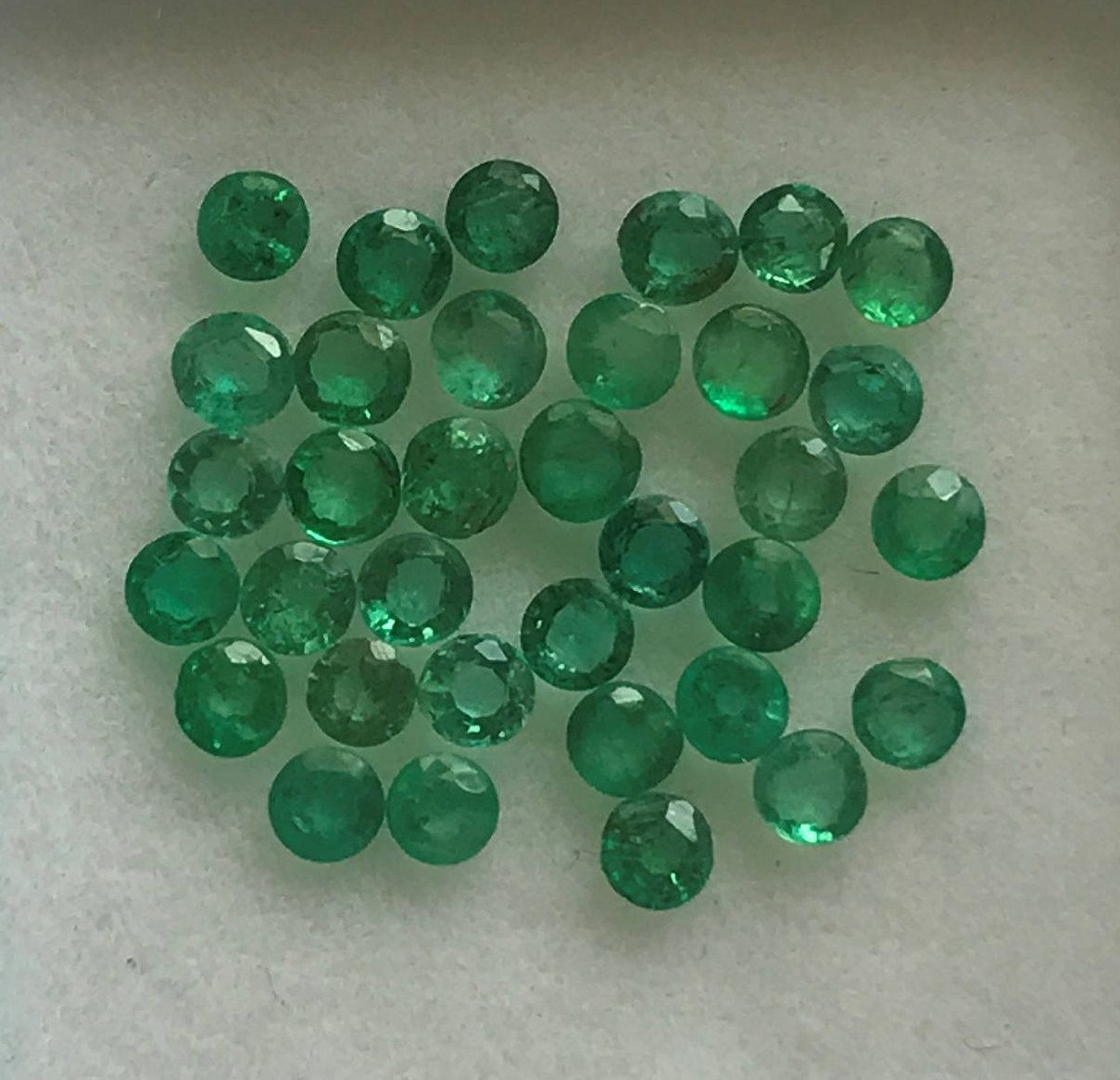 Price Per peice Quality Emerald Certified 9x7MM Natural Emerald Faceted oval Gemstone Loose Emerald Oval Faceted gemstone AAA
