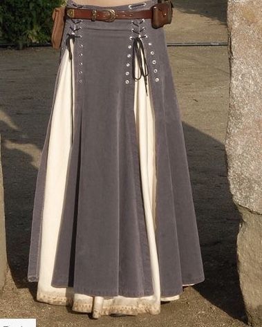 Could use two skirts, or one a pant. - Kleiderschrank ideen