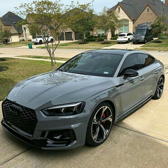 Nunca intentes ser linda con un chico de corazón frío, tampoco te ena… #fanfic # Fanfic # amreading # books # wattpad Luxury Sports Cars, Luxury Cars Audi, Top Luxury Cars, Super Luxury Cars, Sport Cars, Mercedes Classic Cars, Yamaha Xjr, Dream Cars Jeep, Lux Cars