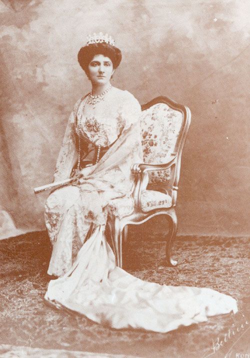 Pin By Amy Jackson On Königshaus Rumänien Royal Family Of Romania Greek Statue Statue Art