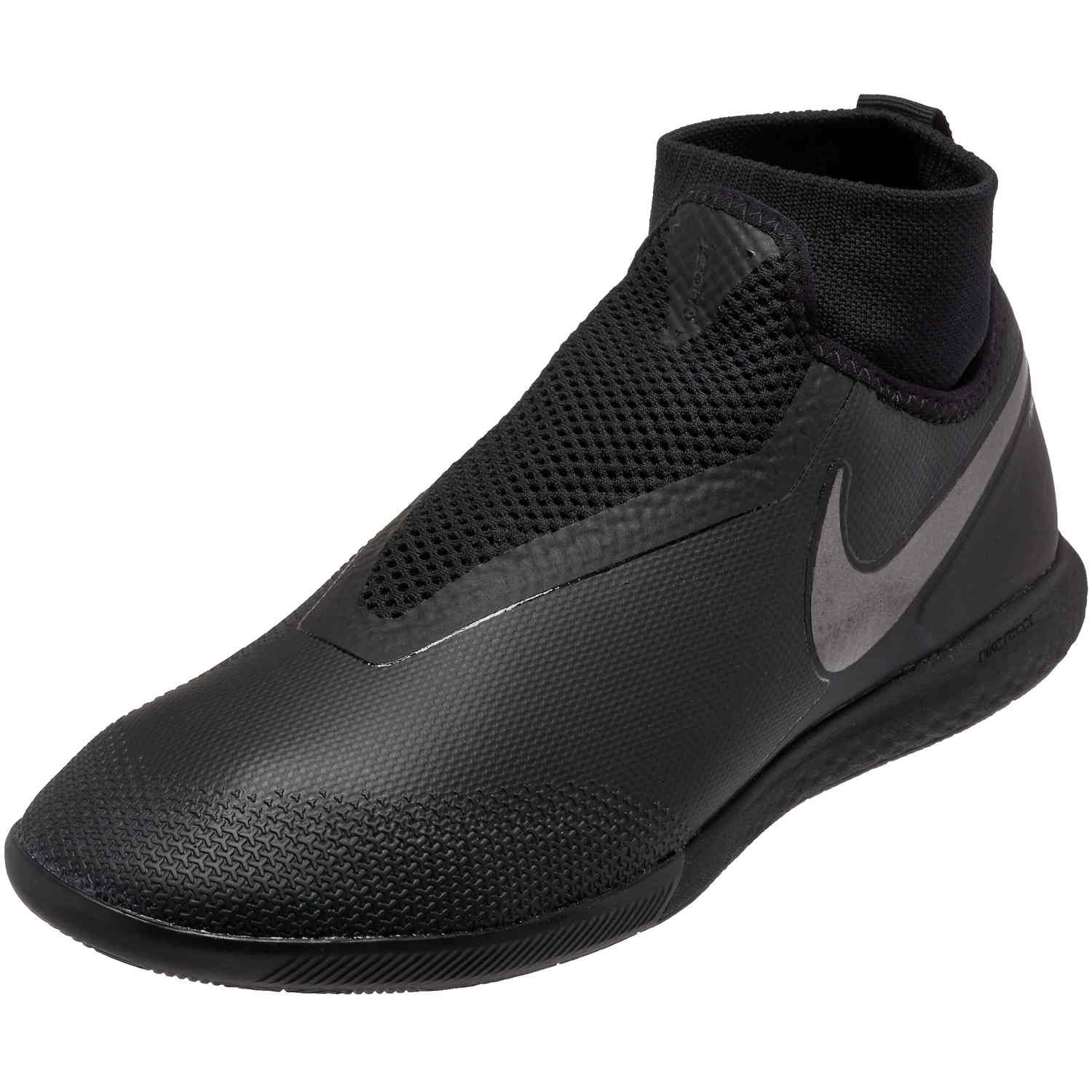 black futsal shoes