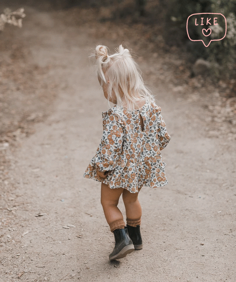 A children’s line founded by illustrator Kelli Murray and inspired by her own little ones. Rylee + Cru merges art and imagination, offering unique and artistic clothing for the modern child Little Girl Outfits, Little Girl Fashion, Toddler Fashion, Toddler Outfits, Kids Fashion, Little Girl Style, Fashion Images, Boho Fashion, Little Girls