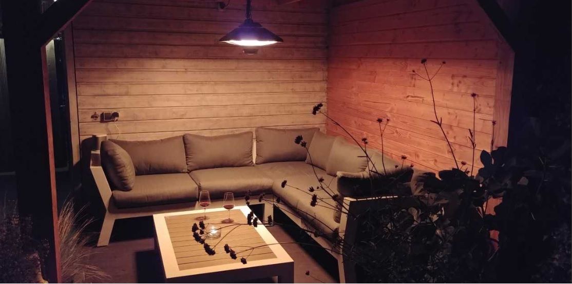 tuinset loungeset in veranda of buiten, sfeer in de tuin ...