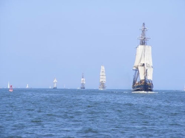 ships i green bay win Tall ships, Green Bay, Wisconsin Pinned from