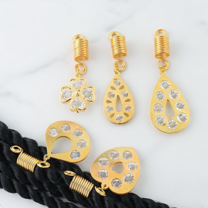 Hot Sell Gold Loc Jewelry Dreadlock Beads Faux Loc Beads Gold for Women Type : Hair Beads, Hair Jewelry. Function : Hairstyling. Payment : LC/Tt/Western Union/Moneygram/Paypal/.... Keywords : Gold Dreadlock Beads. Single Package Size : 5X3X51 Cm. Product Type : Hair Jewelry for Dreadlocks. Single Gross Weight : 0.005 Kg. Color : Gold. Style : Diamond Pendant. Material : Metal. Shipping : TNT/UPS/DHL/Epacket/E-EMS/by Ship/.... MOQ : 100pieces/Pack. Hair Extension Tools, Dreadlock Beads, Loc Jewelry, Hair Beads, Sell Gold, Faux Locs, Beaded Material, Diamond Pendant, Keychain