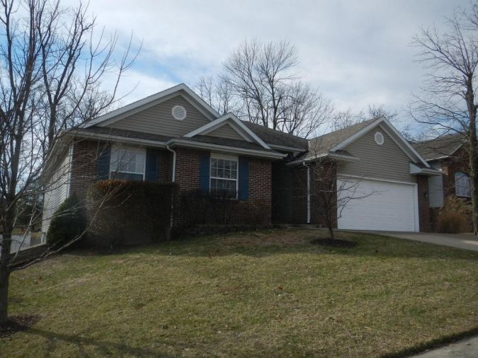 Fantastic open floor plan ranch walk out in SW. Formal ...