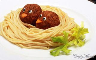 Comida Divertida #comida #food #comidadivertida #receita Cute Food, I Love Food, Good Food, Yummy Food, Food Art For Kids, Cooking With Kids, Kids Snacks, Kids Lunch, Toddler Meals
