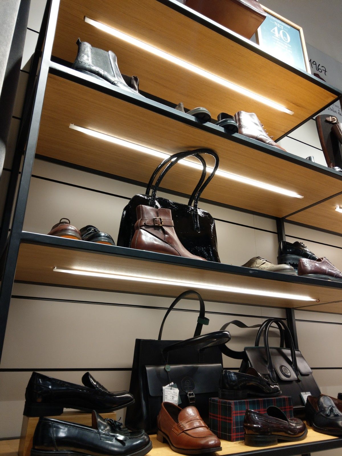 LED verlichting voor winkel display. uniek design speciaal ...