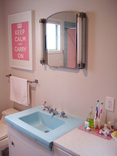 Our Pink Blue Bathroom Flickr Photo Sharing Quartos Our Pink Blue Bathroom Flickr Photo Sharing