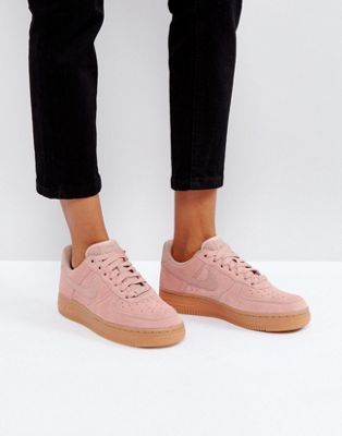 Nike – Air Force 1 '07 – Sneaker aus rosa Wildleder mit ...