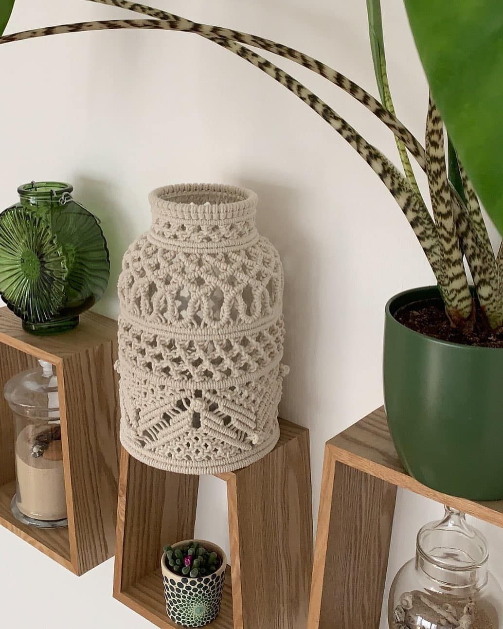 Macrame Patterns, Jar Crafts, Macrame Diy, Candlelight, Art Projects, Jade, Weaving, Beige, Gourds