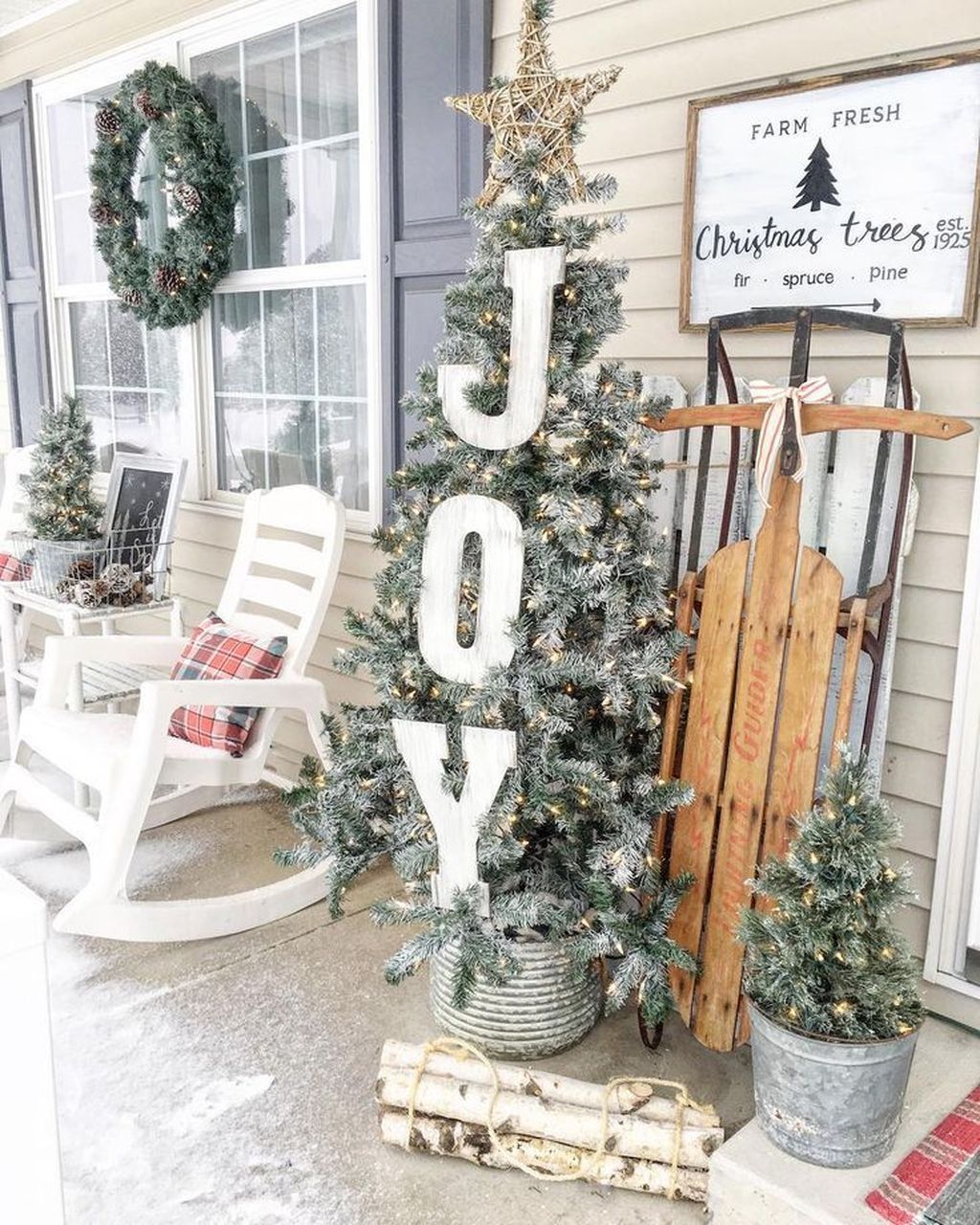 34 Amazing Winter Outdoor Decor Ideas That Will You Like In 2020 Christmas Porch Decor Front Porch Christmas Decor Christmas Sled Decoration 34 Amazing Winter Outdoor Decor Ideas That Will You Like In 2020 Christmas Porch Decor Front Porch Christmas Decor Christmas Sled Decoration