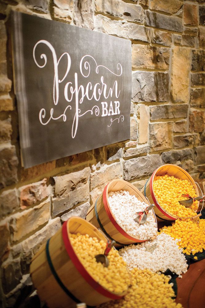 Divertido Candy bar compuesto de palomitas de varios sabores. #Blog #Innovias Wedding Bar, Wedding Themes, Wedding Tips, Perfect Wedding, Diy Wedding, Wedding Planning, Wedding Decorations, Popcorn Wedding, Budget Wedding