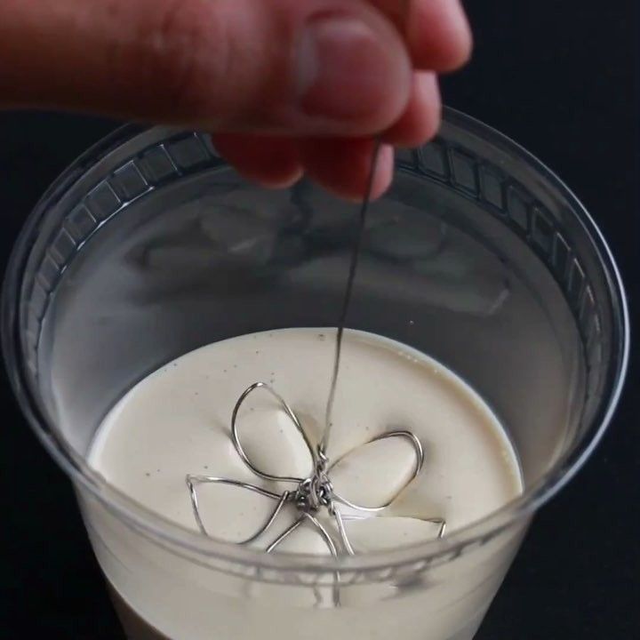 Diy Projects To Try, Crafts To Make, Crafts For Kids, Craft Projects, Craft Ideas, Diy Ideas, Nail Polish Flowers, Nail Polish Crafts, Nail Flowers