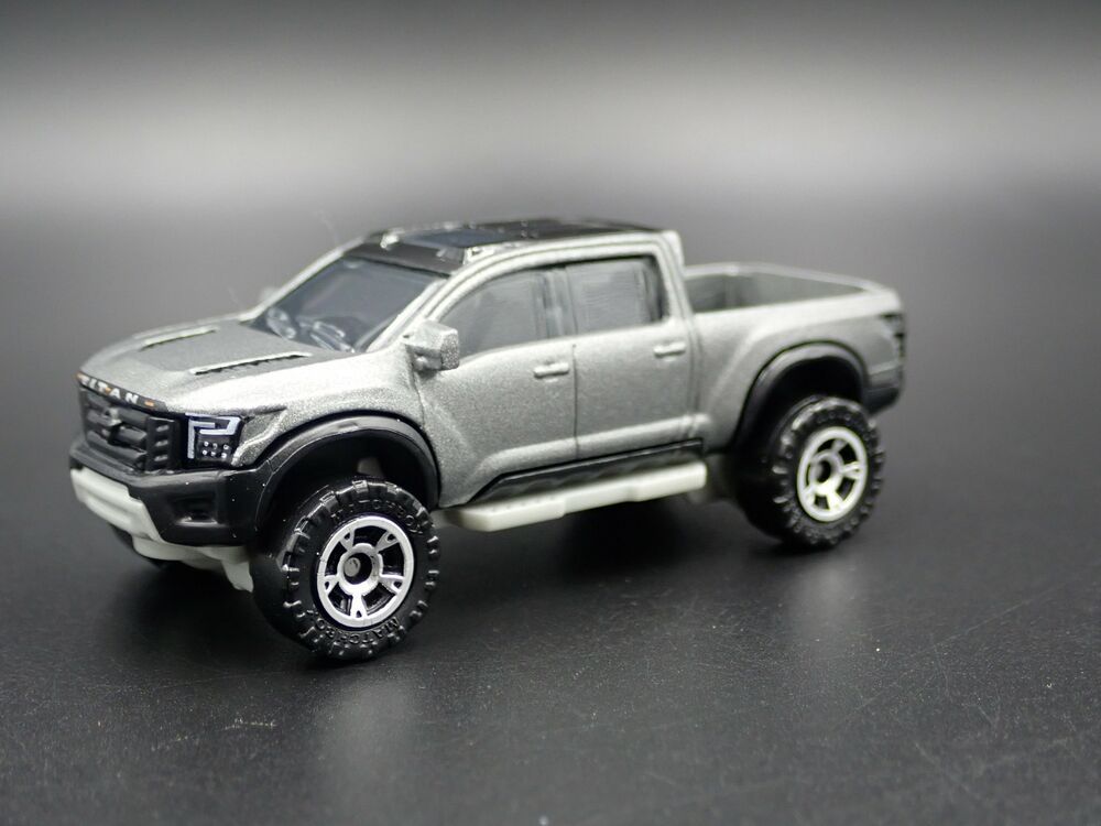 nissan titan diecast