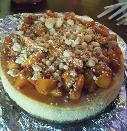 Cravings + Ravings: Praline-Crusted Peach Cobbler Cheesecake #peachcobblercheesecake Cravings + Ravings: Praline-Crusted Peach Cobbler Cheesecake #peachcobblercheesecake