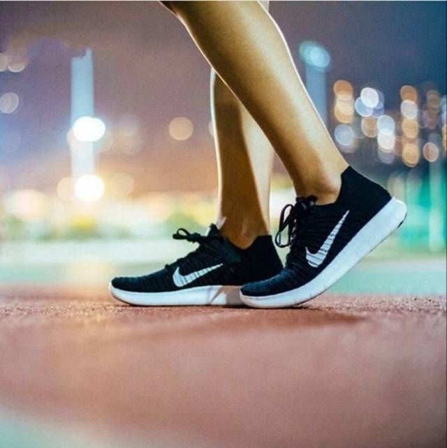 nike free rn flyknit women's black and white nike free rn flyknit women's black and white