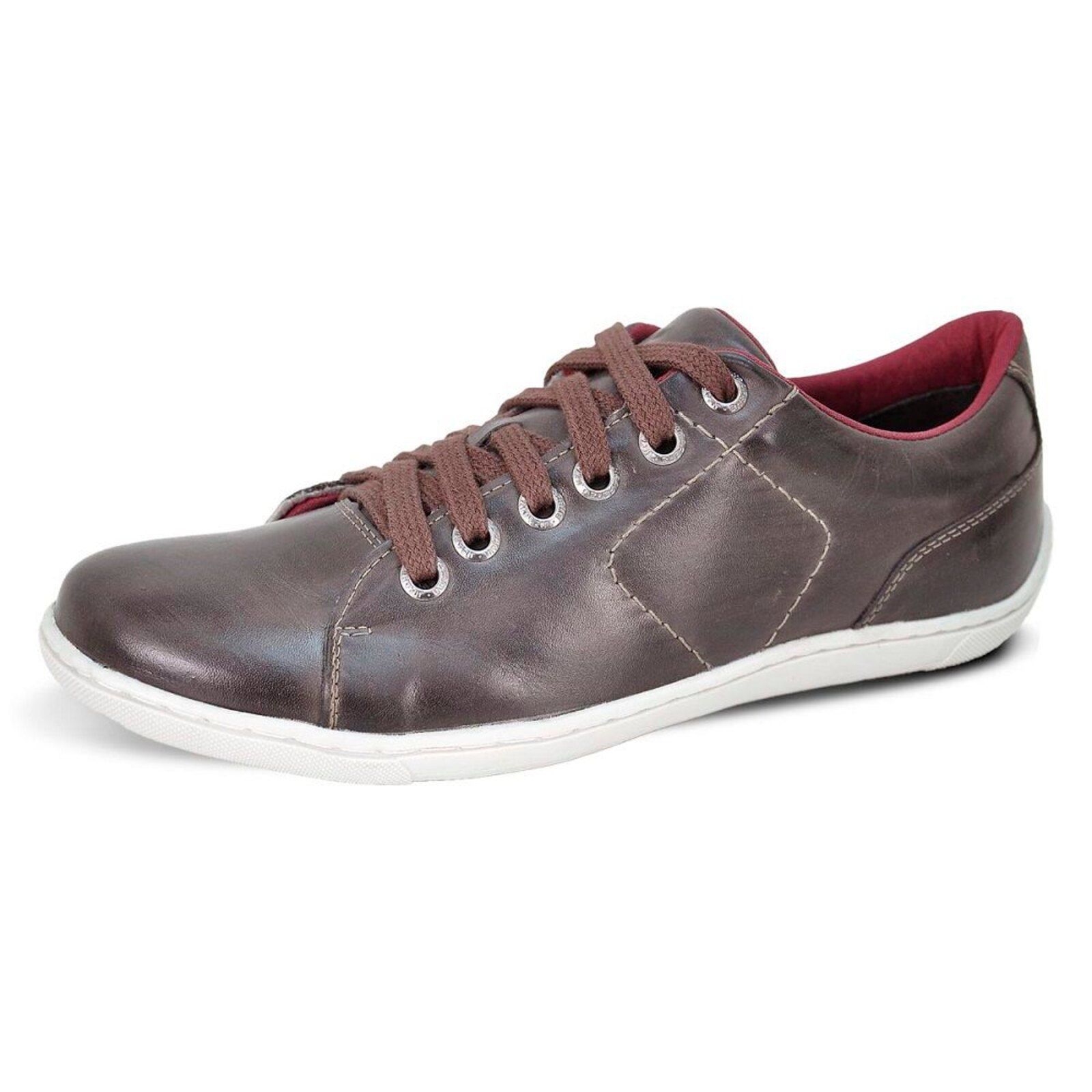 Detalhes DO PRODUTOSapatênis Sapatênis masculino BM Brasil confeccionado em couro . Modelo arrojado e confortável. Possui palmilha em PU e gel removível forro, forro em tecido 100% poliéster, dublado com espuma PU densidade 33, biqueira e contraforte em material termoplástico de alta durabilidade, enquanto o solado é feito em TR Emborrachado oferecendo maior durabilidade, conforto e aderência ao caminhar. Medidas aproximadas: 37 - Palmilha: 26,1cm 38 - Palmilha: 26,5cm 39 - Palmilha: 27,6cm 40 - Sneakers, Shoes, Products, Fashion, Brown, Leather, Brazil, Templates, Tennis