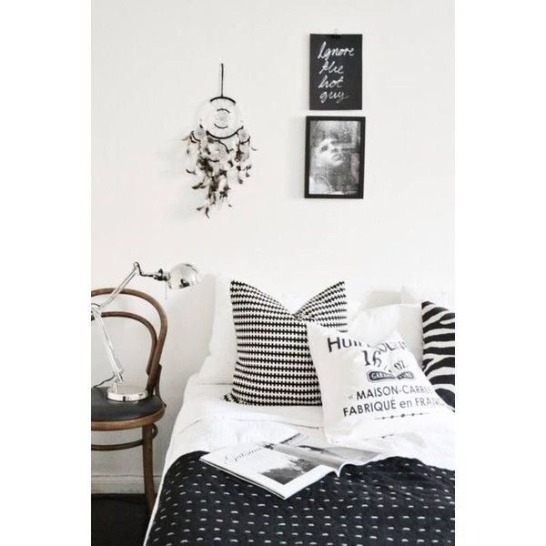 black and white bedding decor