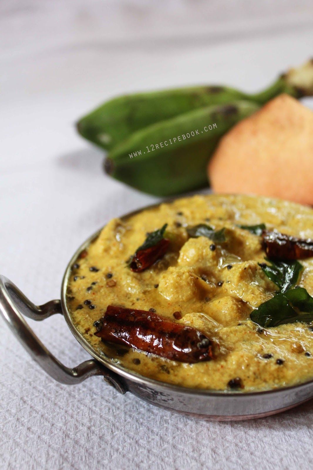 Kurukku Kalan Kurukku Kalan / Raw Banana And Yam Curry | Raw banana, Banana recipes